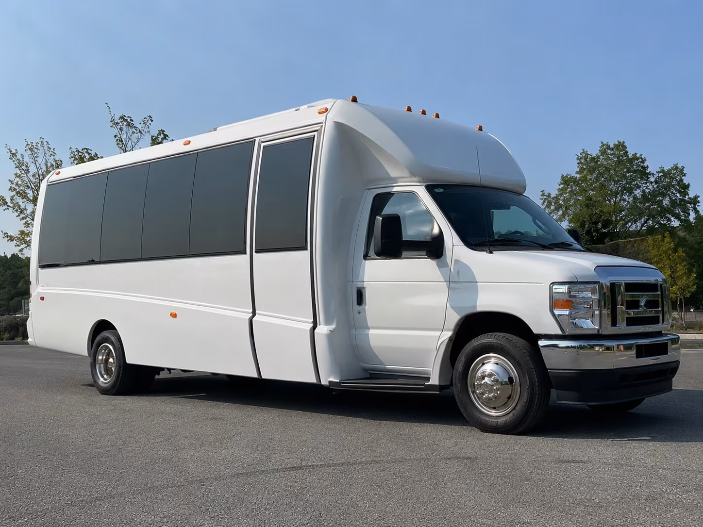 party buses for boise s downtown bar crawl bachelorette nights